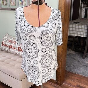 Maurices Chic Black and White Floral Blouse